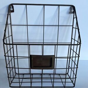Metal Wire Wall Basket Rustic Mail Flowers Cards Decor